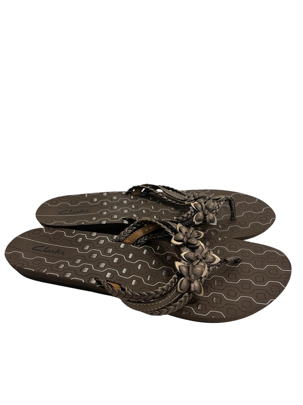 Clarks Women's Floral Braided Thong Sandals - Bronze Flip Flops Shoes - Picture 2 of 5
